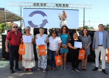 La Cruz: autoridades reconocen a más de 30 mujeres gestoras comunitarias en salud