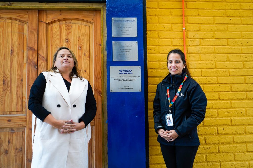 Susana Cavada Cisternas y Michelle Ureta