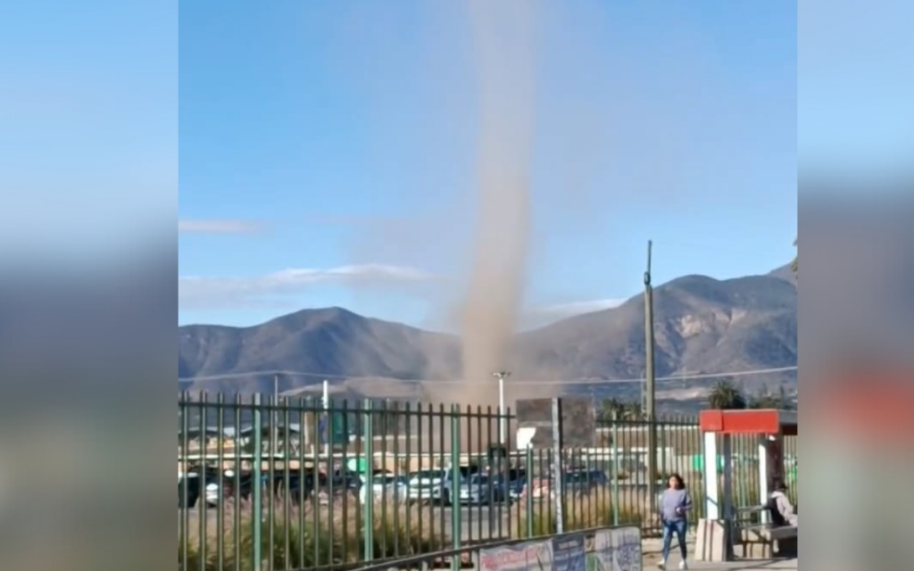 [VIDEO] Remolino de viento causó sorpresa en Quillota