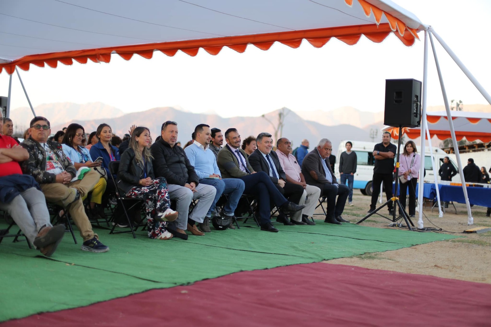 Ya instalaron la primera piedra así será la nueva Feria Minorista de La Calera