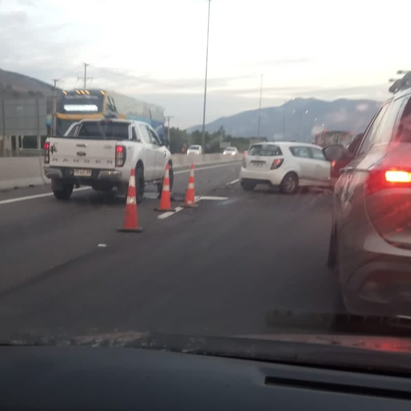La Calera colisión múltiple de seis vehículos dejó varios heridos