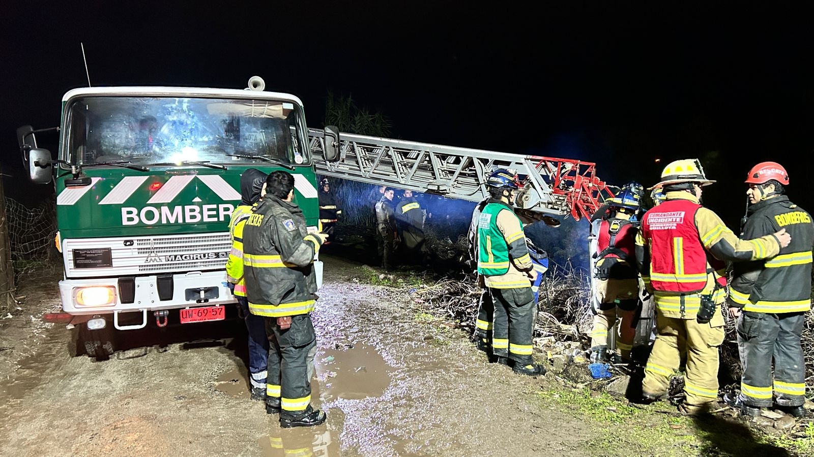 Quillota Con rescate de 4 horas salvaron a ladrón que quedó atrapado en el río Aconcagua