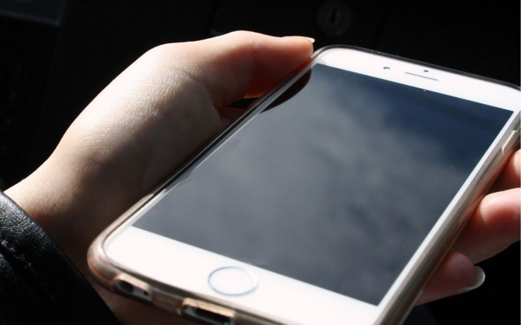 Quillotana sufrió robo de más de $3 millones de pesos en estafa telefónica