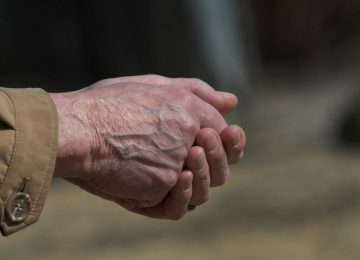 Adulto mayor de 83 años falleció en la vía pública en La Calera