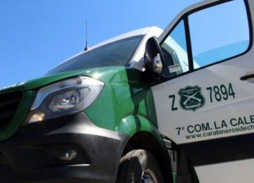 La Calera: Pistoleros de 16 años robaron moto de “delivery” y apuntaron a Carabineros que los detuvo