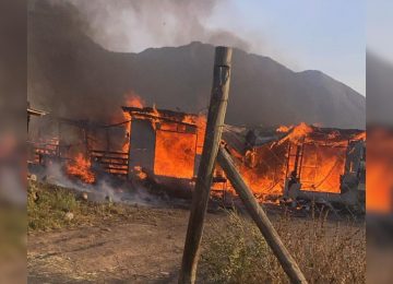 Fuego destruyó completamente la casa de una familia en Hijuelas