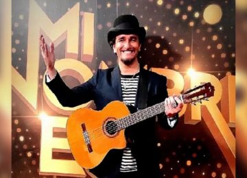 Actor y músico calerano triunfa en la televisión recreando a Joaquín Sabina