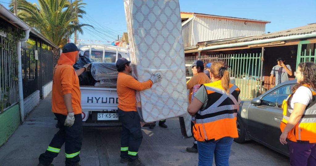 Quillota se une para ir en ayuda de los 14 damnificados de incendio en Reyes Católicos