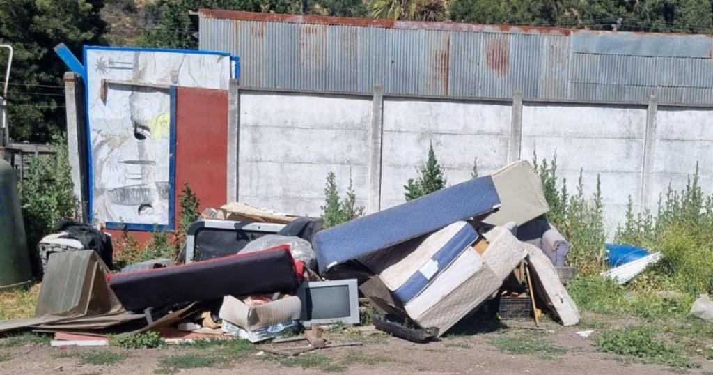 Alcaldesa Verónica Rossat cerró el Estadio Municipal de Hijuelas por problemas de "mantención y abandono"