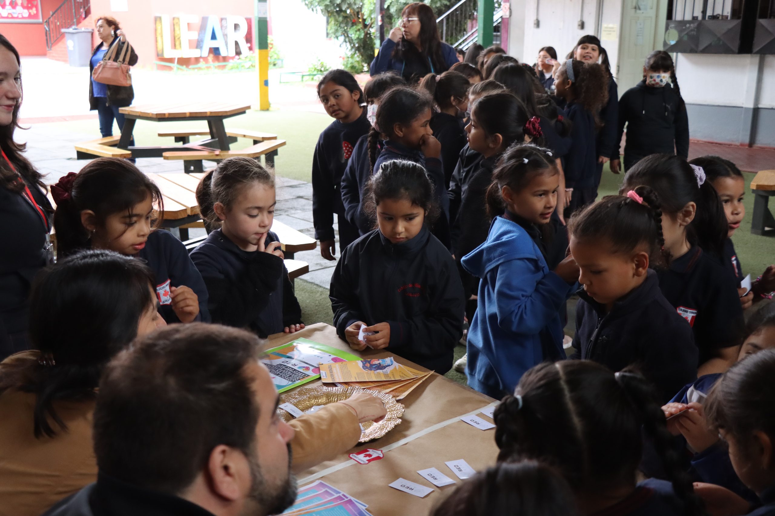 [FOTOS] Colegio Canadá de Quillota realizó Feria de la Inclusión