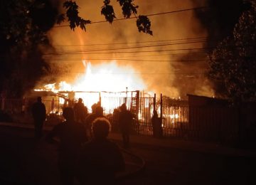 Madre e hijo, adultos mayores, murieron en incendio en Hijuelas