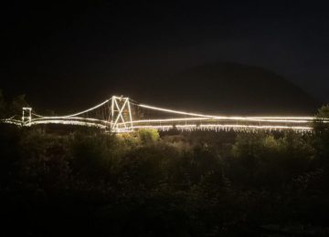 Puente Lo Rojas vuelve a iluminarse para la Navidad