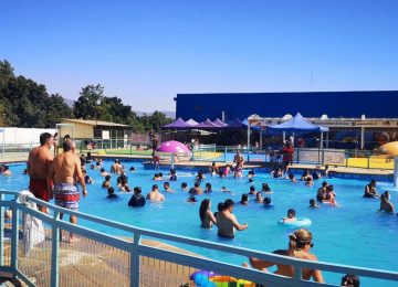 Talleres en la piscina municipal de La Cruz abrirán sus cupos