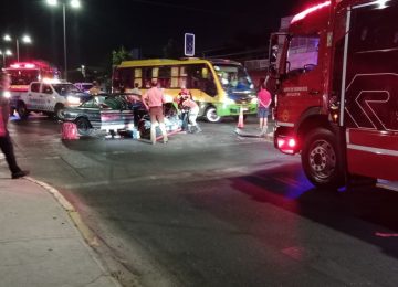 Colisión de alta energía de dos autos deja tres heridos en esta esquina de Quillota