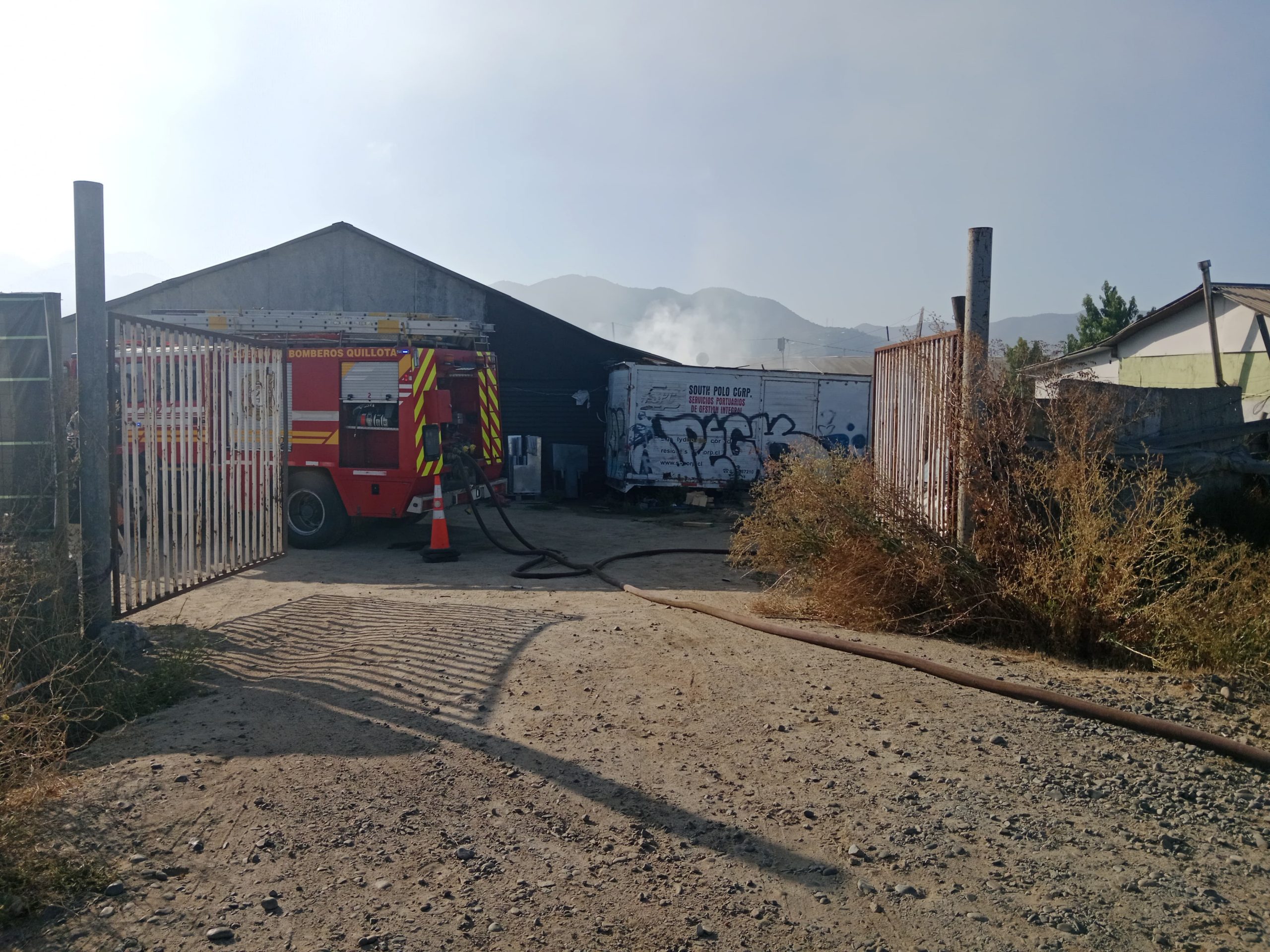 Quillota Incendio en San Pedro dejó un damnificado