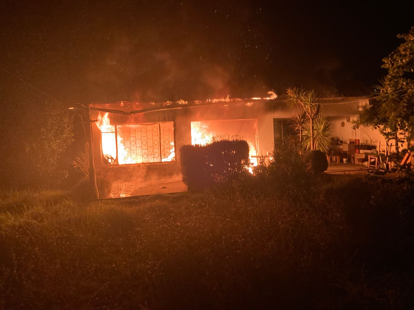 Incendio destruyó una casa durante la madrugada en Olmué – El Observador