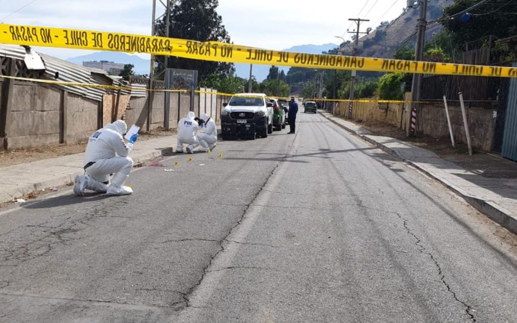 No obstante lo anterior, ya son 63 las y los funcionarias/os que atienden a pacientes con trastornos mentales graves agudos, en crisis que no pueden ser manejados en atención ambulatoria o en unidades menos restrictivas, y en cuyo egreso o alta hospitalaria se les garantiza la continuidad del tratamiento.