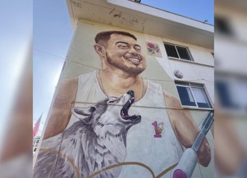 La Ligua rinde homenaje a Nicolás Basáez con un mural en Plaza de la Inclusión