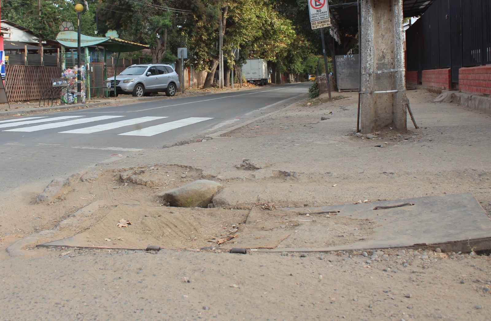 Avanza proyecto para reponer las veredas de la principal avenida de Hijuelas