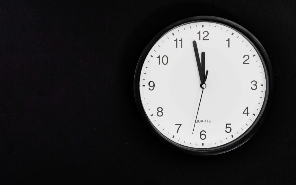 Cambio de hora en Chile 2025: cuándo es y cómo hay que ajustar el reloj