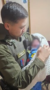 Carabineros asistieron parto dentro de casa en Nogales