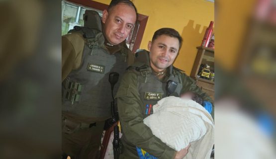 Carabineros asistieron parto dentro de casa en Nogales
