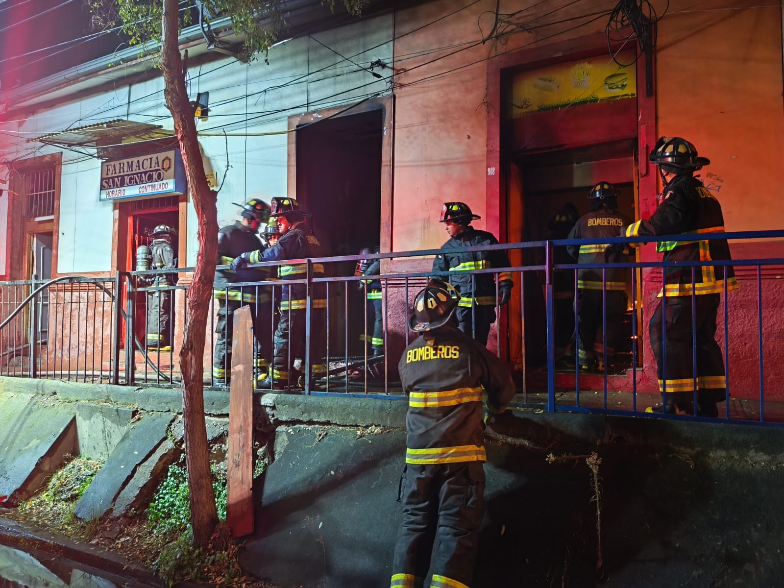 [VIDEO] Incendio en Quillota dañó seis viviendas y tres locales comerciales