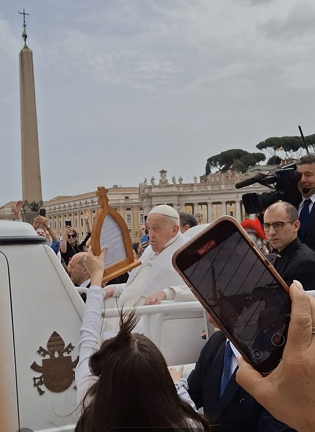 [VIDEO] Quillotana le dio regalo al Papa Francisco el día antes que falleció