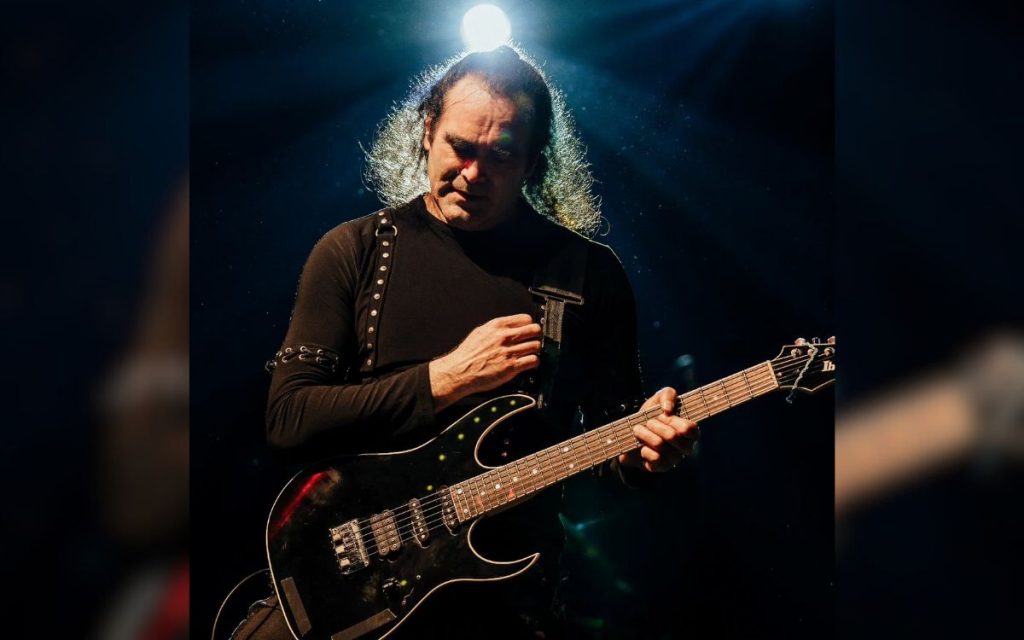 Alejandro Silva Power Cuartero se presenta con otras bandas en Quillota