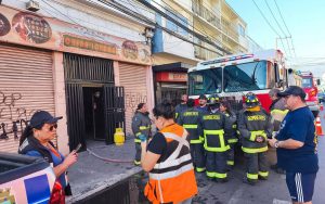 Combatieron incendio en local de juegos de azar en Quillota