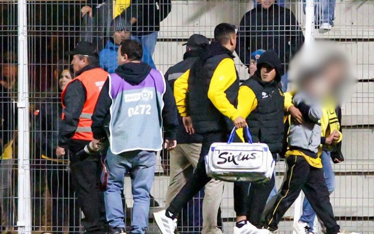 Detienen a quien habría lanzado tronador en el partido de Calera con San Luis