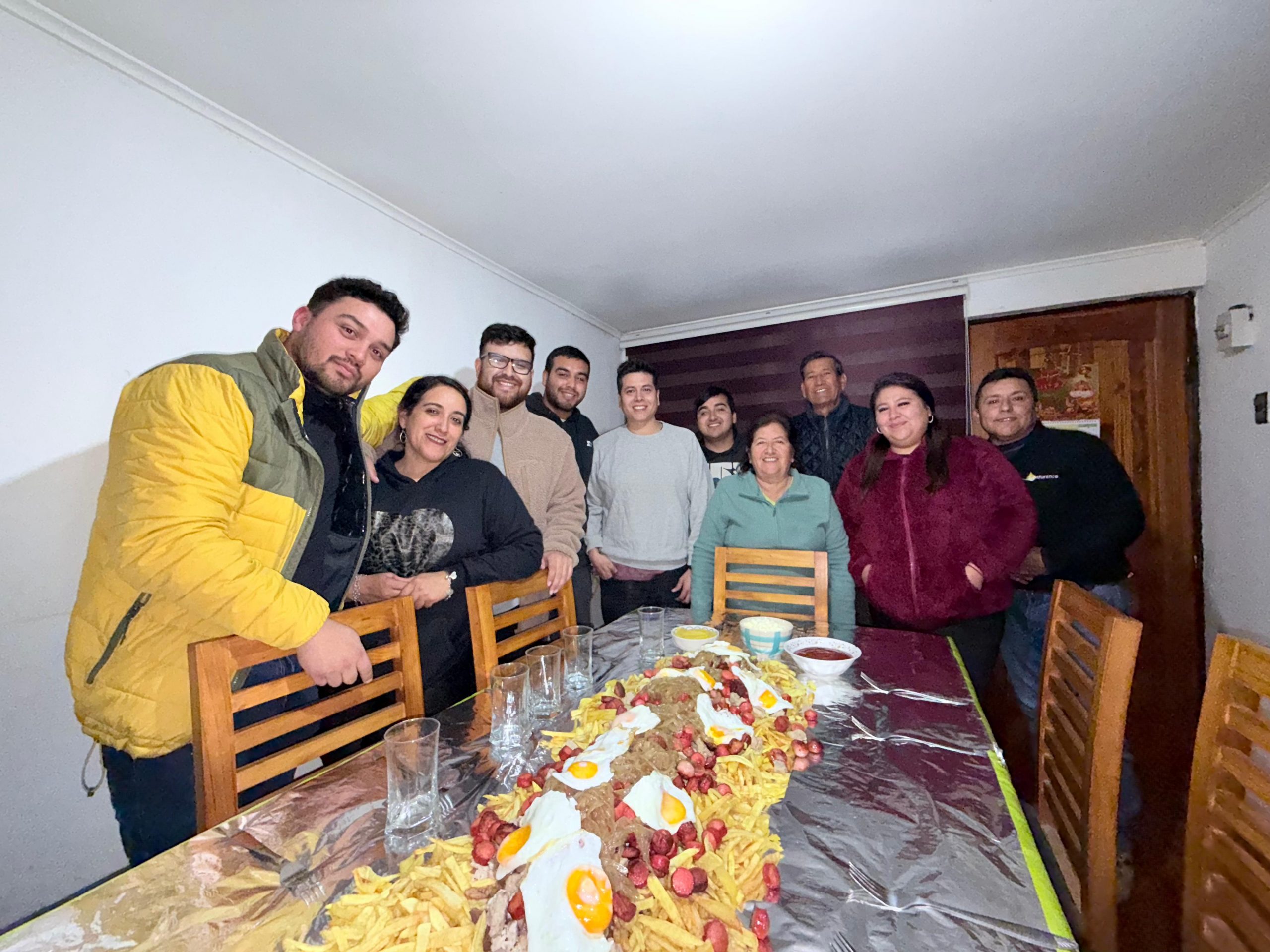 Furor ha causado chorrillana gigante preparada en La Calera