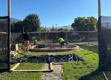 Comenzó renovación de la pileta de la plaza comunal de La Cruz