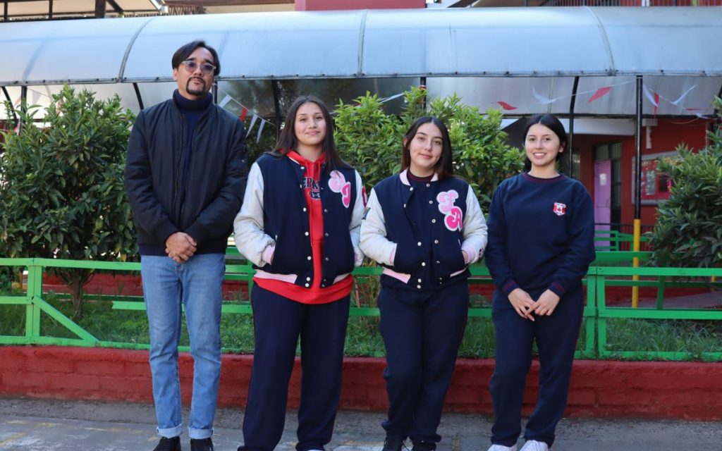Tres alumnas del Colegio Canadá podrán acceder directamente a la universidad
