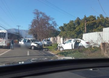 Fuerte colisión frontal en Hijuelas deja seis lesionados