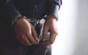 Hombre baleado en El Melón fue detenido tras amenazar a personal de salud que lo atendía