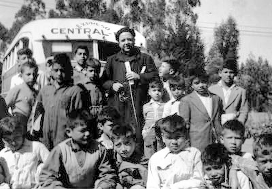 El padre René Pienovi dedicó su vida a la protección de los niños y niñas.