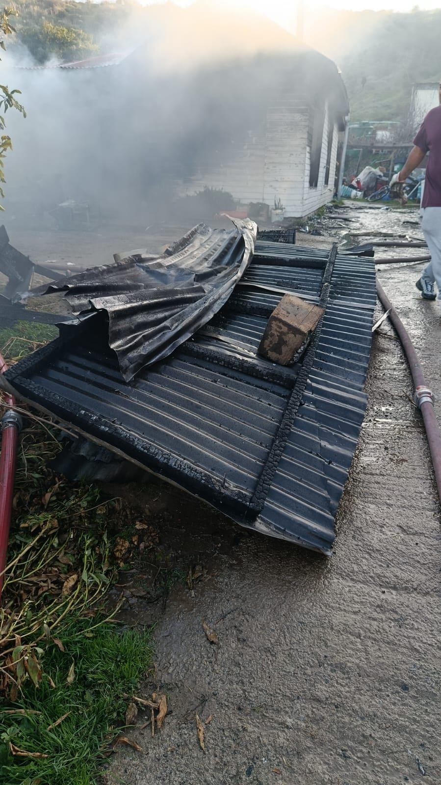 Nuevo incendio consumió por completo una vivienda en Quillota