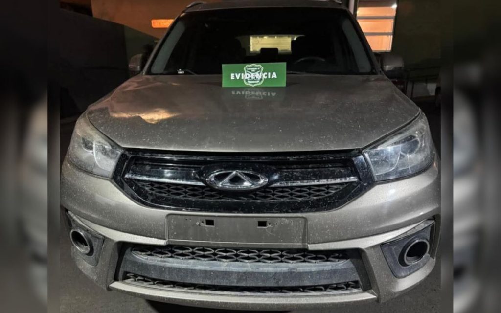 En La Ligua apareció auto que había sido robado en Los Andes