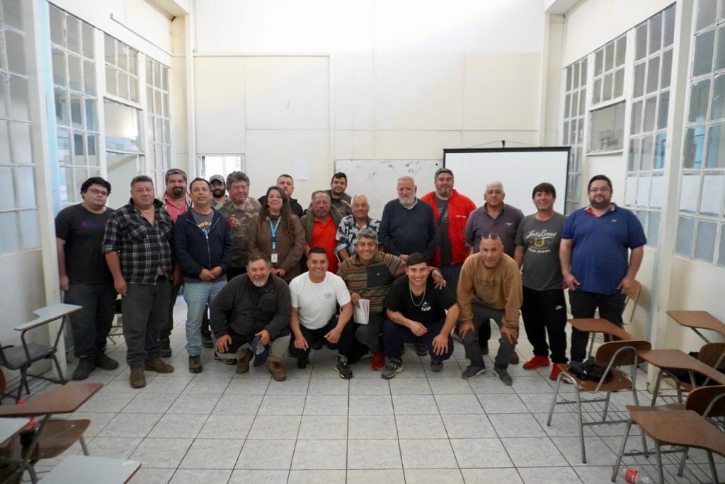 Fleteros conforman cooperativa de reciclaje en Quillota