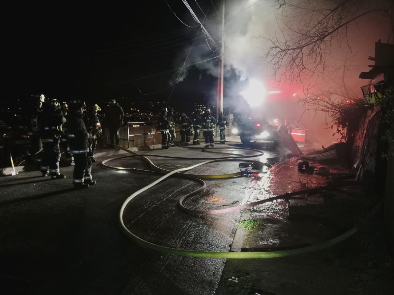 Incendio destruyó una casa en el cerro Mayaca de Quillota