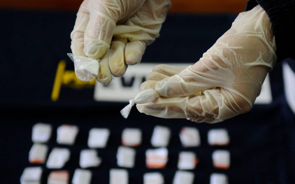 Mujeres traficaban pasta base de cocaína a pocos metros de tribunal de La Calera