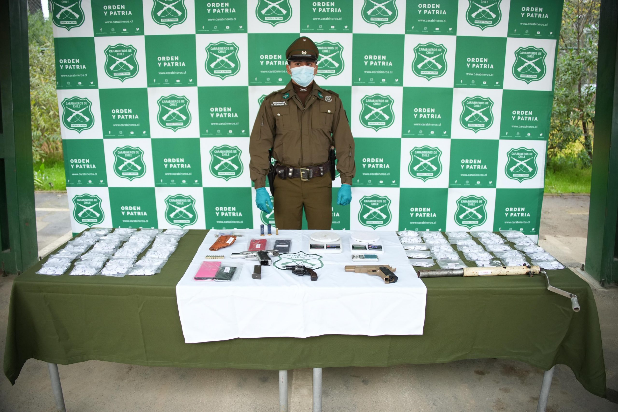 Más de 70 policías desarticulan red de tráfico en Limache; uno de los detenidos vinculado a secuestro de hombre en silla de ruedas — image 1