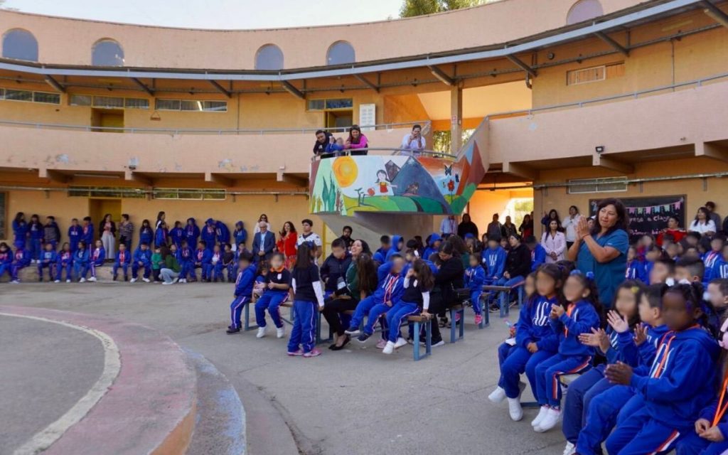 Comienza el proceso para que la Escuela Abel Guerrero tenga enseñanza media