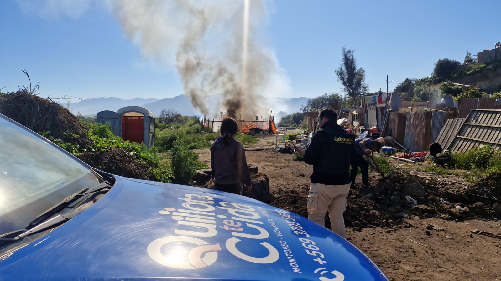 Incendio consumió un ruco junto al río en Quillota