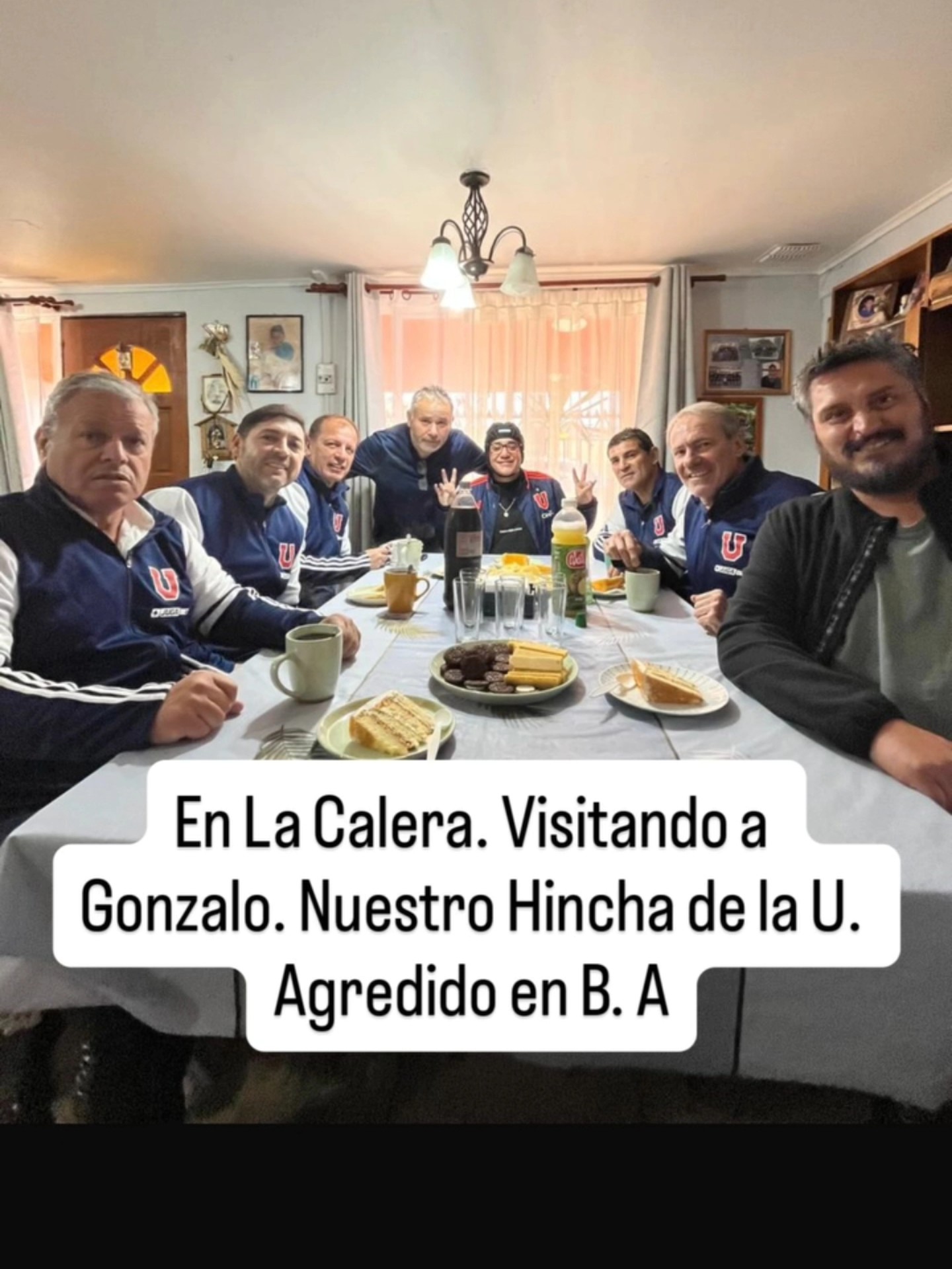 Jugadores históricos de la U visitaron a Gonzalo Alfaro