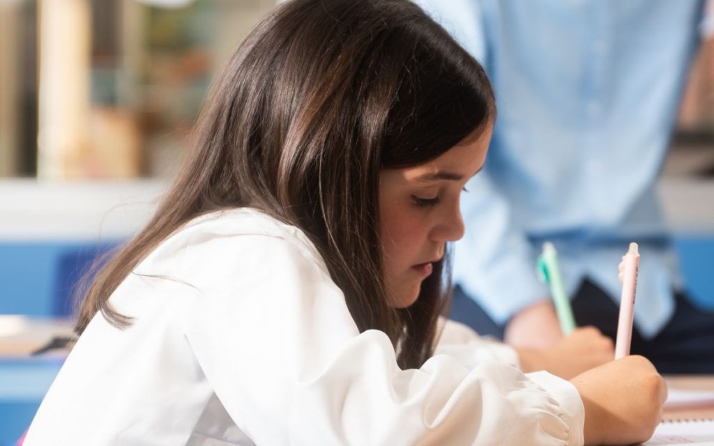 Quillota: Estudiantes ya pueden participar en concurso de microcuentos