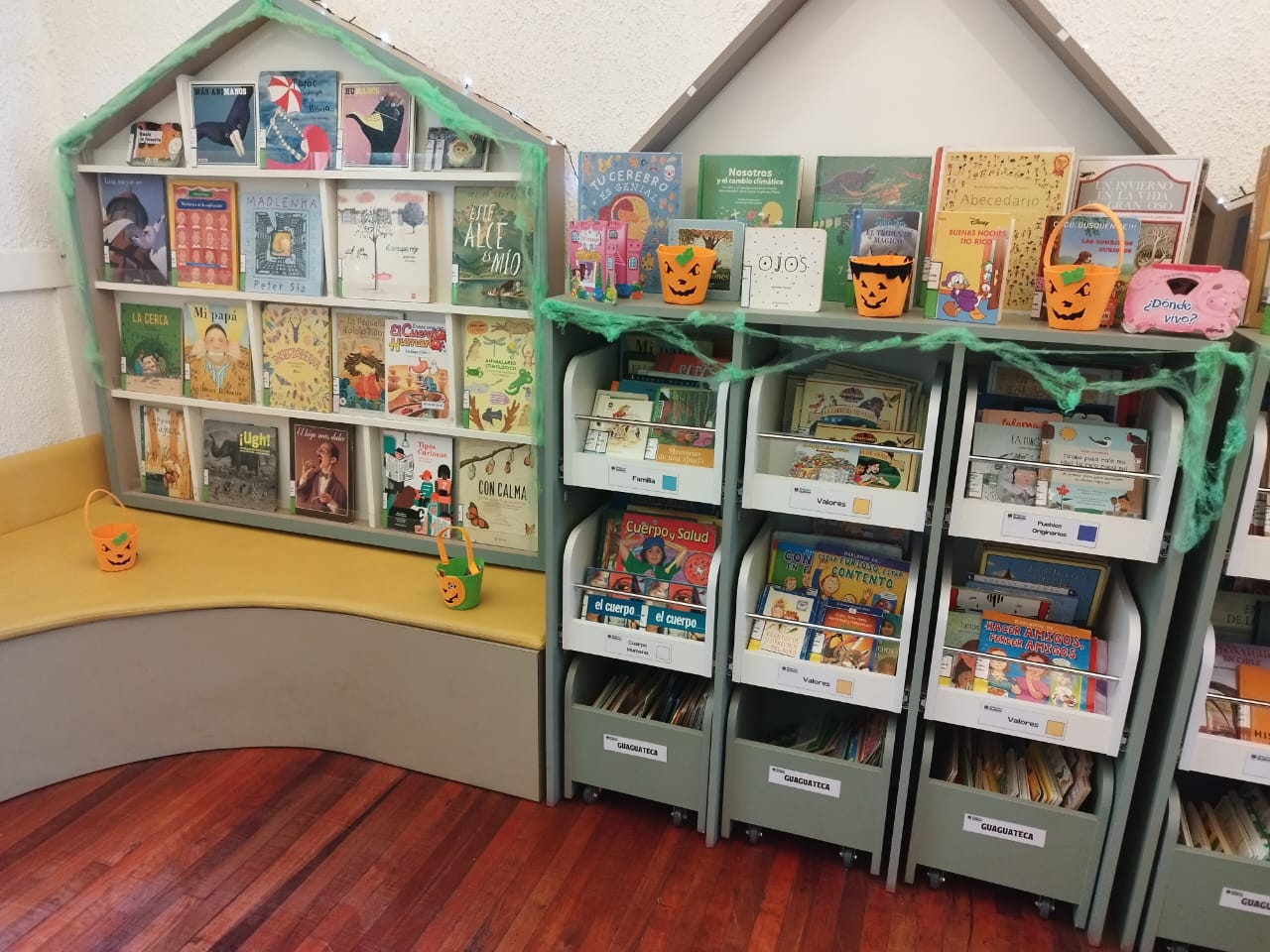 Biblioteca de Quillota tiene servicio gratuito de préstamo de disfraces