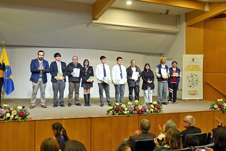 Estudiantes de liceo de Nogales logran tercer lugar nacional en feria de ciencias