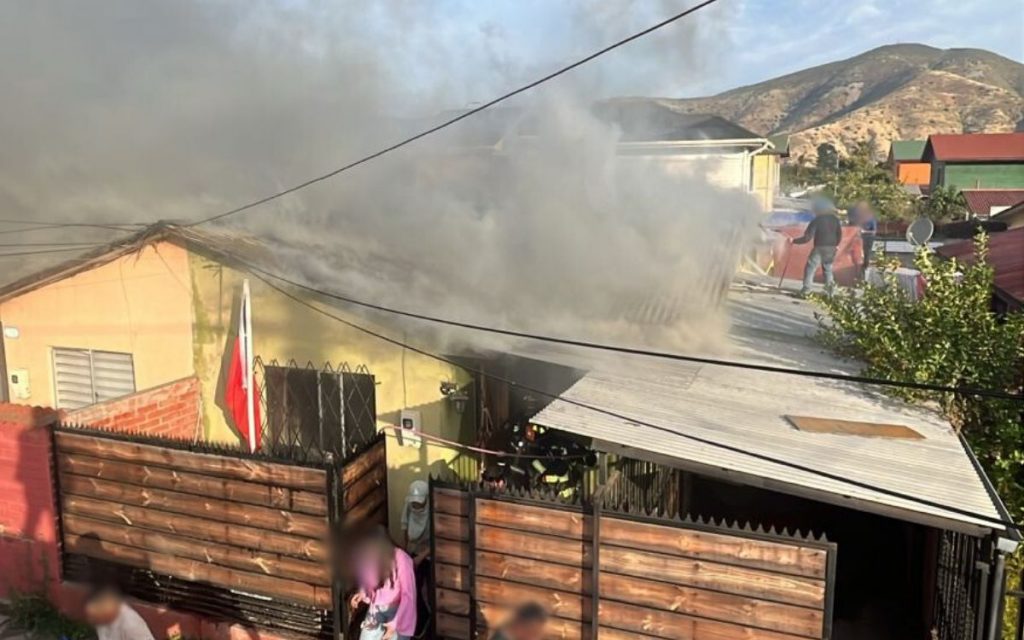 Incendio destruyó la casa de una conocida familia calerana